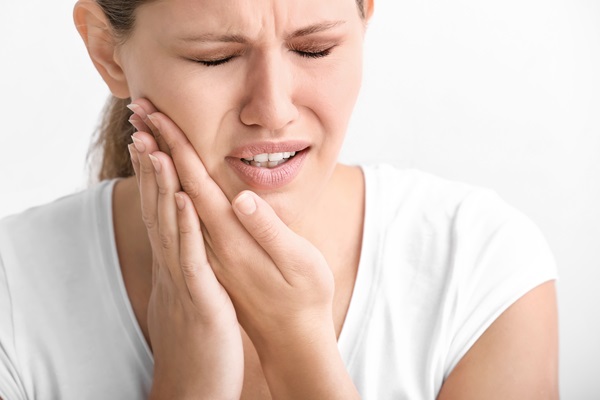 Signs You May Need An Emergency Dentist Visit